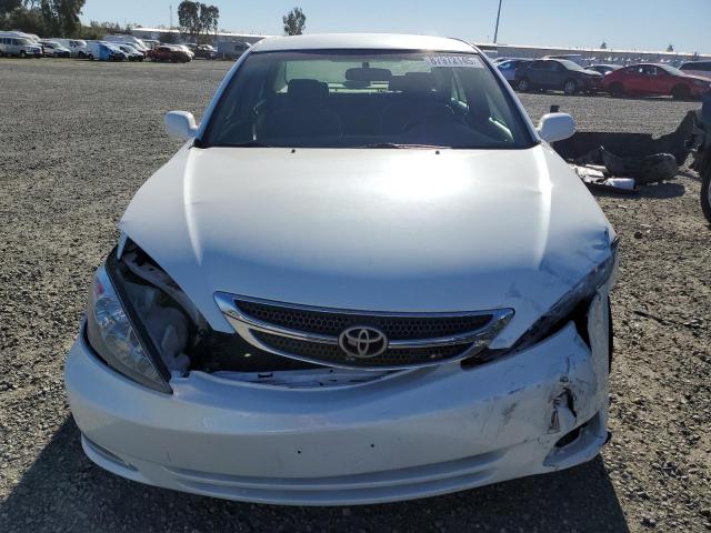 Photo 5 from auction – 2004 TOYOTA CAMRY LE with VIN JTDBE30K740283371