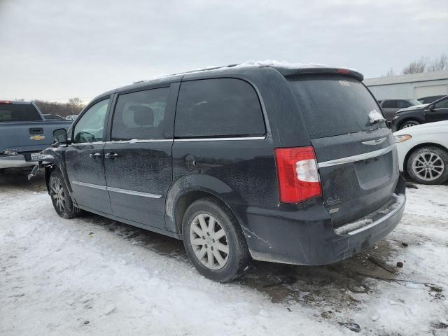 Photo 2 from auction – 2016 CHRYSLER TOWN & COU with VIN 2C4RC1BG6GR213873