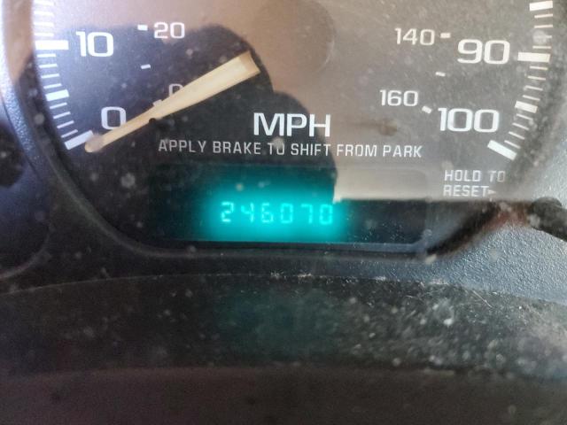 Photo 9 from auction – 2002 CHEVROLET SILVERADO with VIN 2GCEK19V221150025