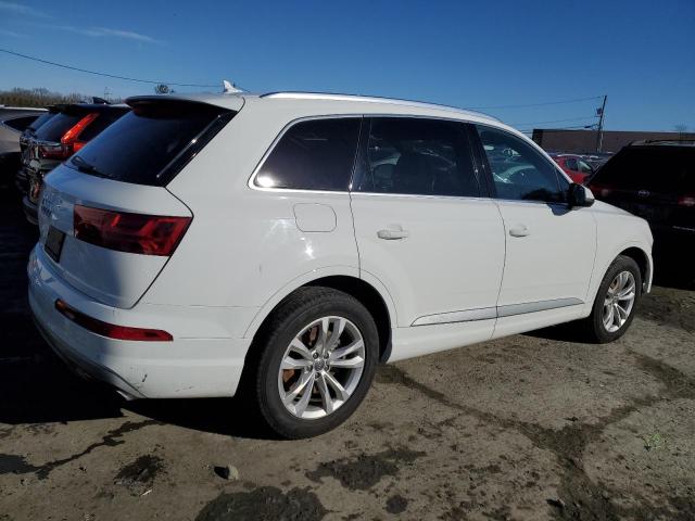 Photo 3 from auction – 2019 AUDI Q7 PREMIUM with VIN WA1LAAF76KD010347