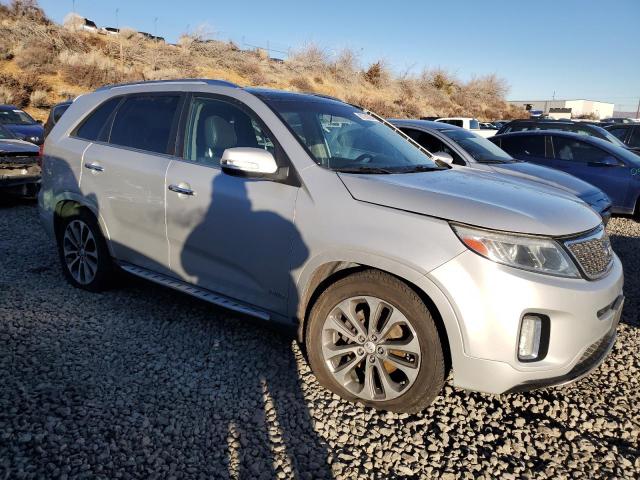 Photo 4 from auction – 2015 KIA SORENTO SX with VIN 5XYKWDA72FG629692