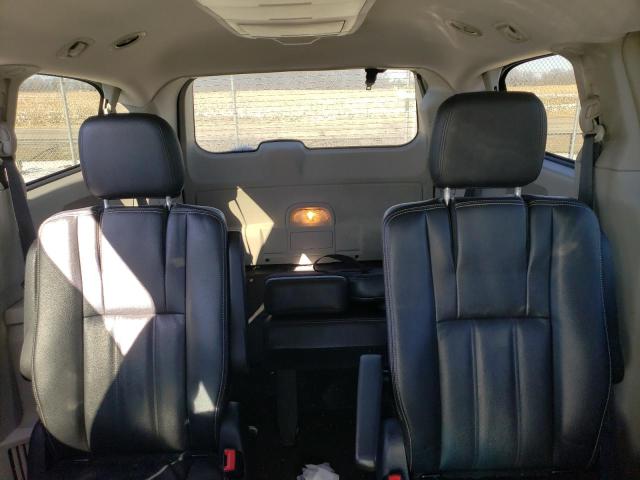 Photo 10 from auction – 2016 CHRYSLER TOWN & COU with VIN 2C4RC1BG0GR141519