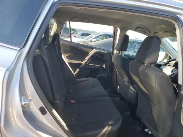 Photo 10 from auction – 2017 TOYOTA RAV4 LE with VIN 2T3BFREV9HW611734