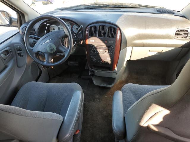 Photo 8 from auction – 2005 CHRYSLER TOWN & COU with VIN 1C4GP45R45B233044