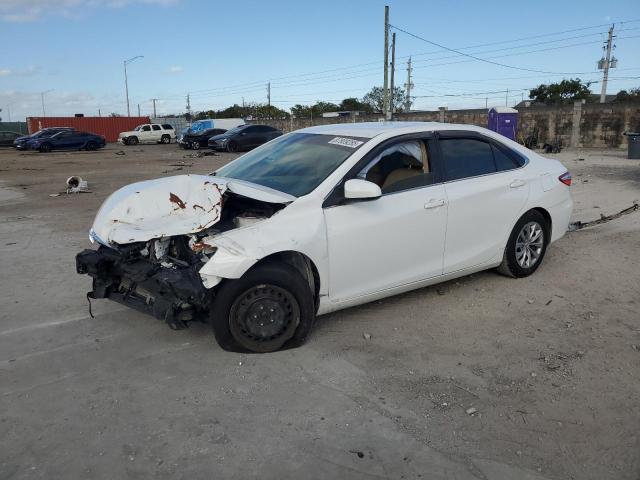 Photo 1 from auction – 2017 TOYOTA CAMRY LE with VIN 4T1BF1FK2HU728991
