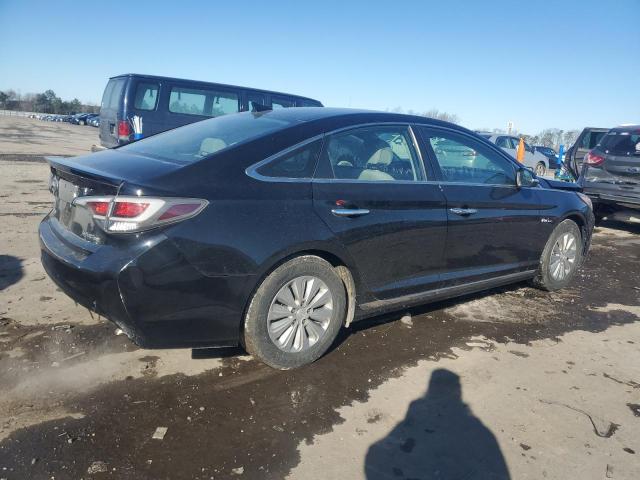 Photo 3 from auction – 2017 HYUNDAI SONATA with VIN KMHE24L38HA067587