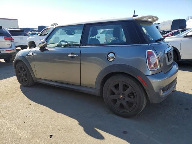 Photo 2 from auction – 2007 MINI COOPER S with VIN WMWMF73547TL92440