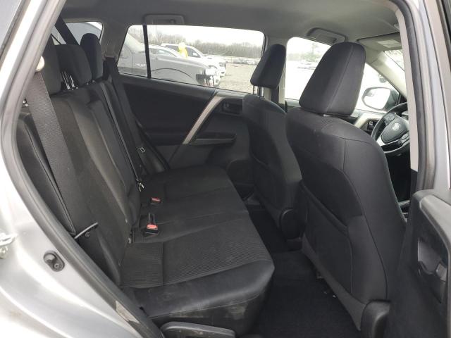 Photo 11 from auction – 2017 TOYOTA RAV4 LE with VIN 2T3BFREV3HW671296