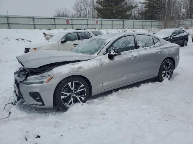 VOLVO S60 PLUS 2024 с VIN 7JRL12FL1RG317377 - Снимка от търг