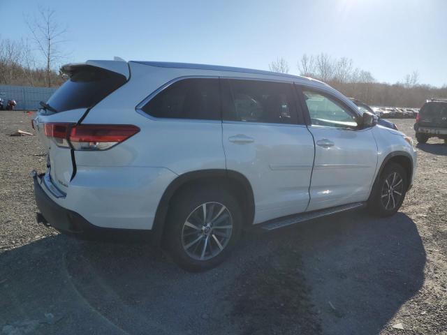Photo 3 from auction – 2018 TOYOTA HIGHLANDER with VIN 5TDJZRFH5JS802151