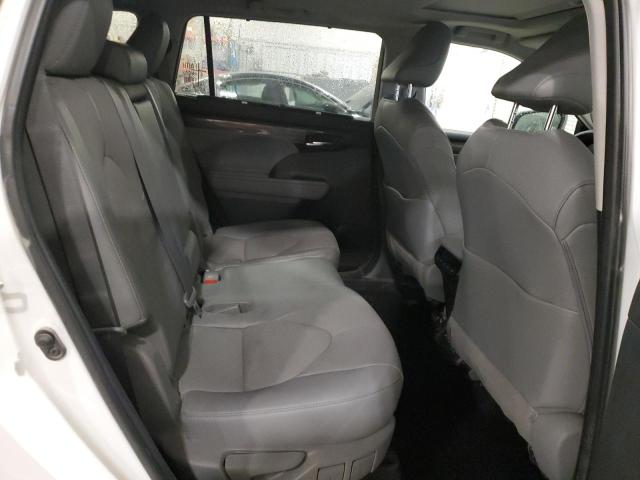 Photo 11 from auction – 2022 TOYOTA HIGHLANDER with VIN 5TDDZRBH0NS569644