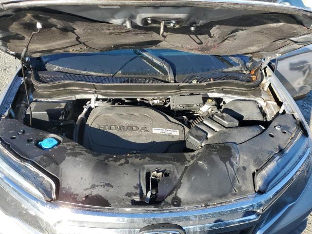 Photo 11 from auction – 2018 HONDA RIDGELINE with VIN 5FPYK2F28JB002235