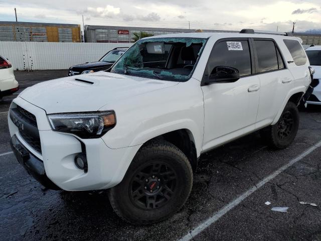 TOYOTA 4RUNNER SR 2018 with VIN JTEBU5JR4J5562135 - Photo from auction
