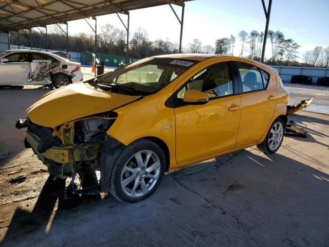 TOYOTA PRIUS C 2014 with VIN JTDKDTB34E1067028 - Photo from auction
