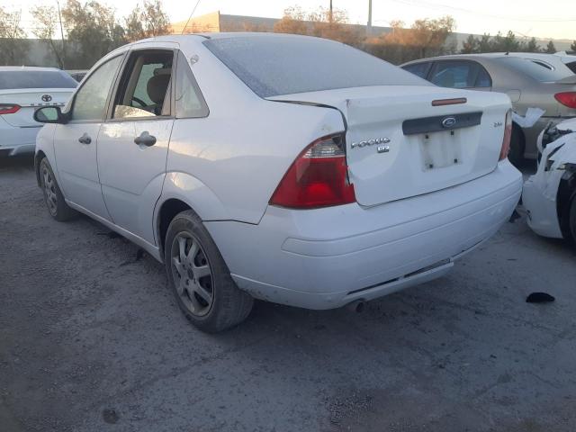 Photo 2 from auction – 2005 FORD FOCUS ZX4 with VIN 1FAFP34N25W305555