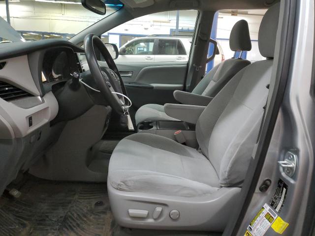 Photo 7 from auction – 2017 TOYOTA SIENNA LE with VIN 5TDJZ3DC0HS177477