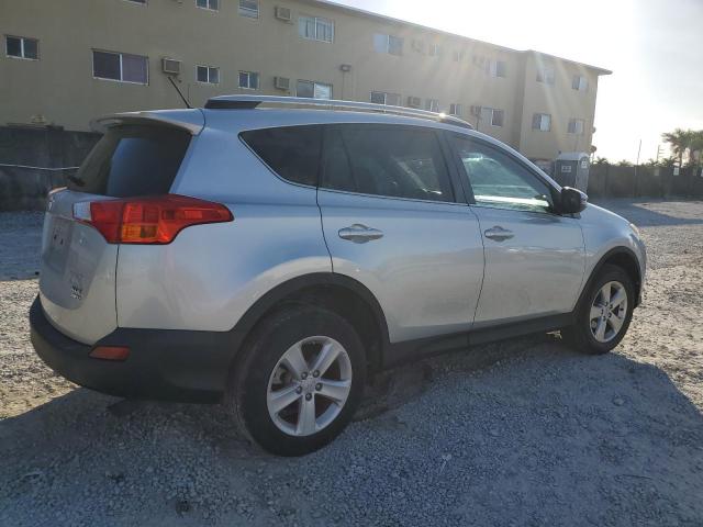 Photo 3 from auction – 2013 TOYOTA RAV4 XLE with VIN 2T3RFREV0DW039557