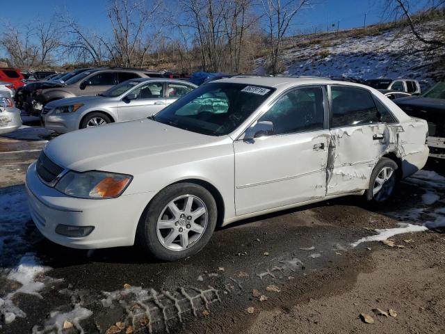 TOYOTA AVALON XL 2000 with VIN 4T1BF28B8YU059662 - Photo from auction