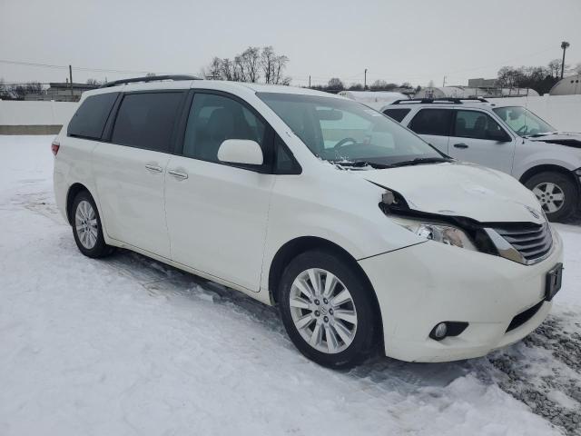 Photo 4 from auction – 2015 TOYOTA SIENNA XLE with VIN 5TDDK3DC4FS120259