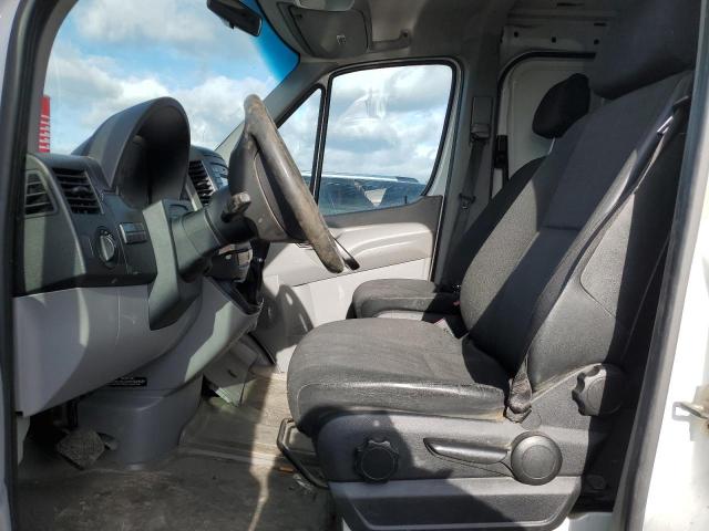 Photo 7 from auction – 2014 MERCEDES-BENZ SPRINTER 2 with VIN WD3PE7CC3E5834850