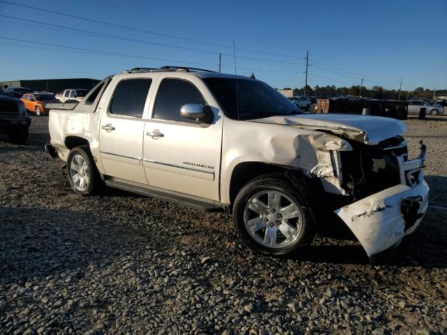 Photo 4 from auction – 2011 CHEVROLET AVALANCHE with VIN 3GNMCGE06BG153949