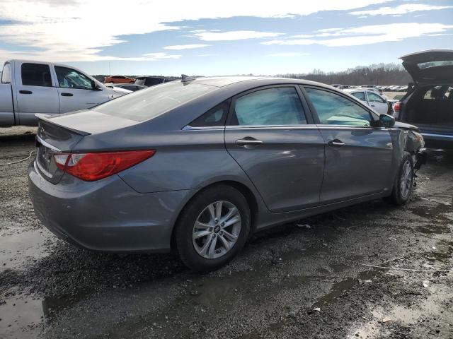 Photo 3 from auction – 2013 HYUNDAI SONATA GLS with VIN 5NPEB4AC2DH651848