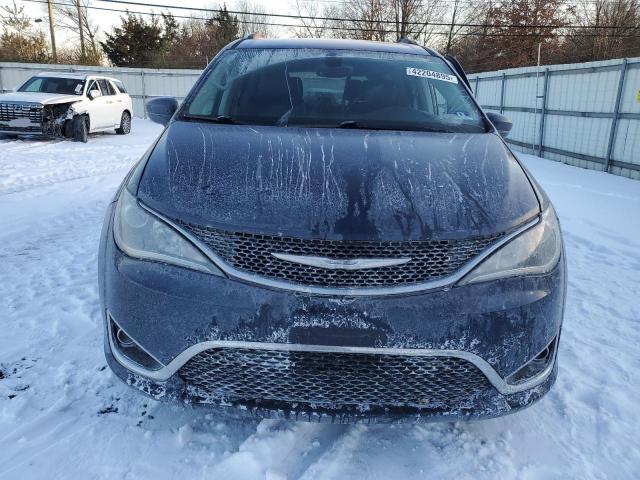 Photo 5 from auction – 2017 CHRYSLER PACIFICA T with VIN 2C4RC1EGXHR757693