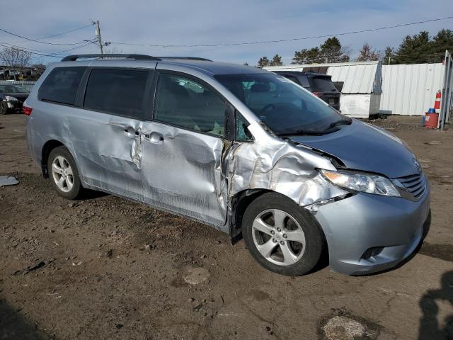 Photo 4 from auction – 2015 TOYOTA SIENNA LE with VIN 5TDKK3DC0FS533125