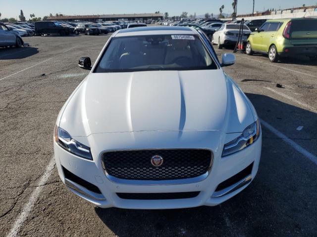Photo 5 from auction – 2018 JAGUAR XF PRESTIG with VIN SAJBE4FX7JCY56550