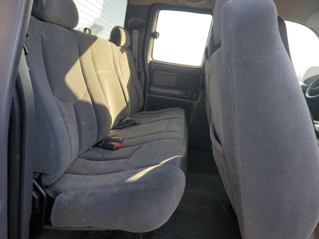 Photo 10 from auction – 2004 CHEVROLET SILVERADO with VIN 1GCEK19T14E306670