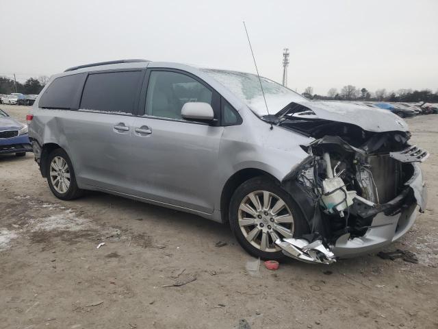 Photo 4 from auction – 2014 TOYOTA SIENNA XLE with VIN 5TDDK3DC8ES092903