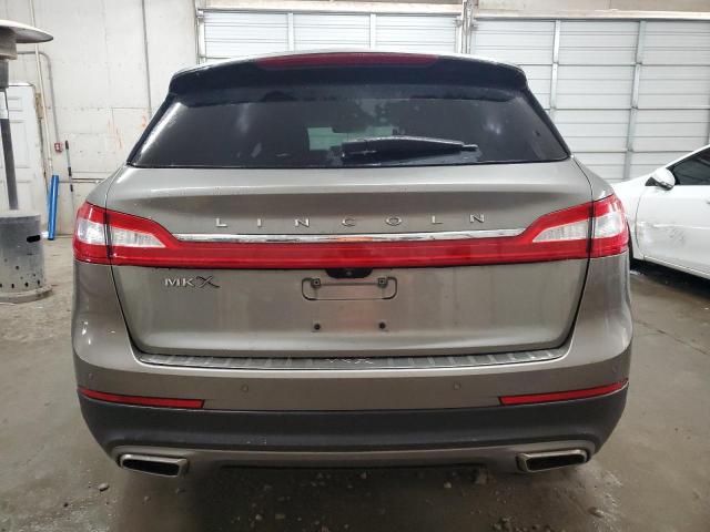 Zdjęcie 6 z aukcji – 2017 LINCOLN MKX RESERV z VIN 2LMPJ6LR2HBL45677