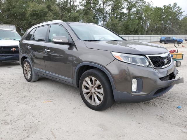 Photo 4 from auction – 2015 KIA SORENTO EX with VIN 5XYKU4A73FG571081