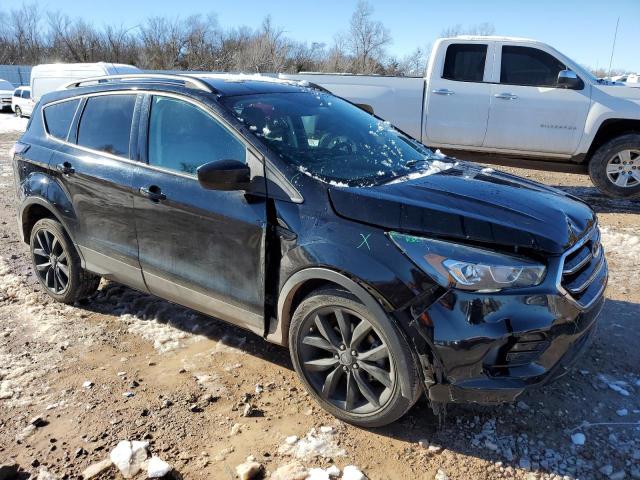 Photo 4 from auction – 2017 FORD ESCAPE SE with VIN 1FMCU0GD6HUC24786