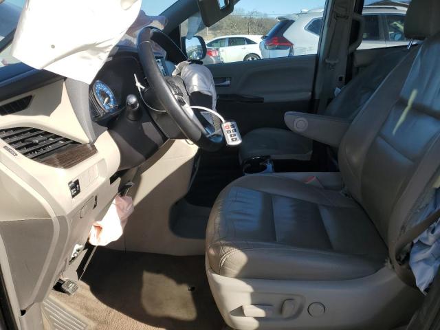 Photo 7 from auction – 2018 TOYOTA SIENNA XLE with VIN 5TDYZ3DC8JS929110