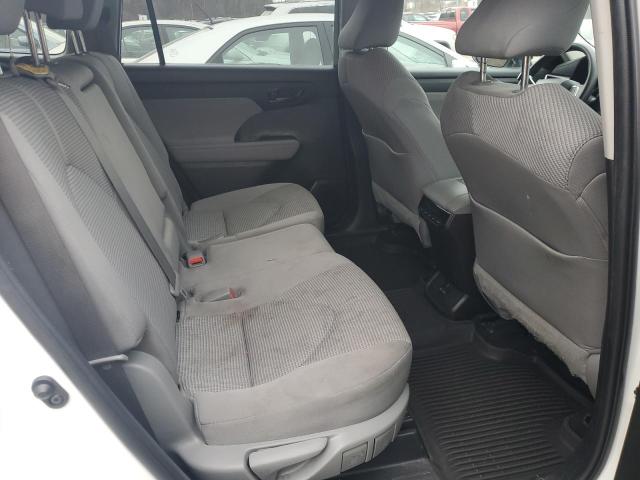 Photo 11 from auction – 2022 TOYOTA HIGHLANDER with VIN 5TDCZRBHXNS210846