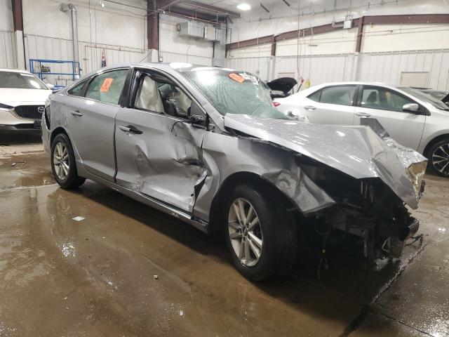 Photo 4 from auction – 2017 HYUNDAI SONATA SE with VIN 5NPE24AF2HH569148