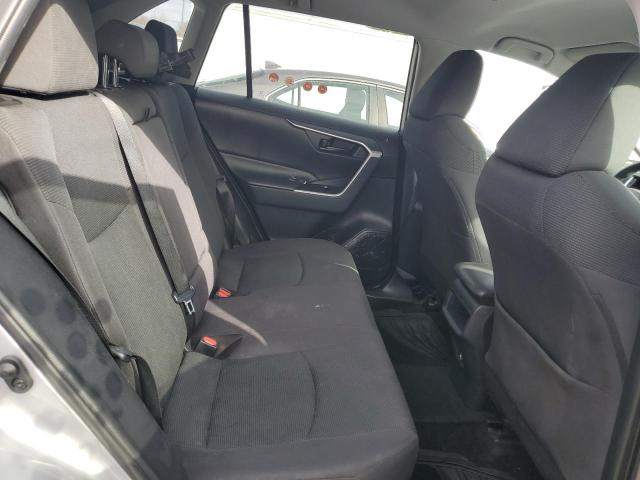 Photo 11 from auction – 2019 TOYOTA RAV4 LE with VIN 2T3F1RFV6KW003319