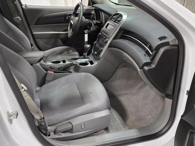 Photo 5 from auction – 2015 CHEVROLET MALIBU LS with VIN 1G11B5SL1FF201293