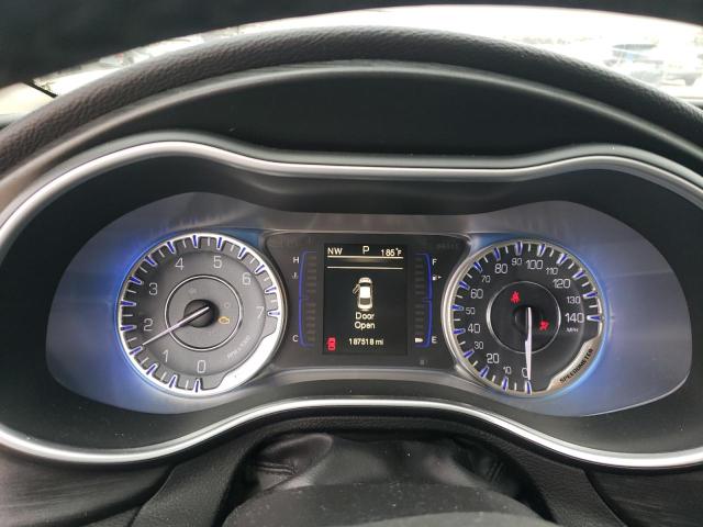 Photo 9 from auction – 2015 CHRYSLER 200 LIMITE with VIN 1C3CCCAB7FN566663