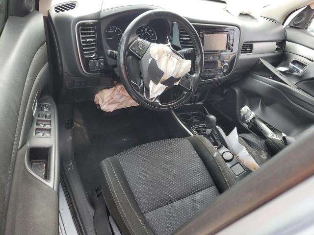 Photo 8 from auction – 2017 MITSUBISHI OUTLANDER with VIN JA4AD2A32HZ038473