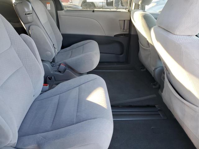 Photo 11 from auction – 2015 TOYOTA SIENNA LE with VIN 5TDKK3DC4FS636029