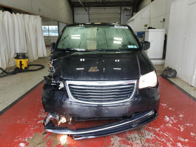 Photo 5 from auction – 2015 CHRYSLER TOWN & COU with VIN 2C4RC1BG4FR520117