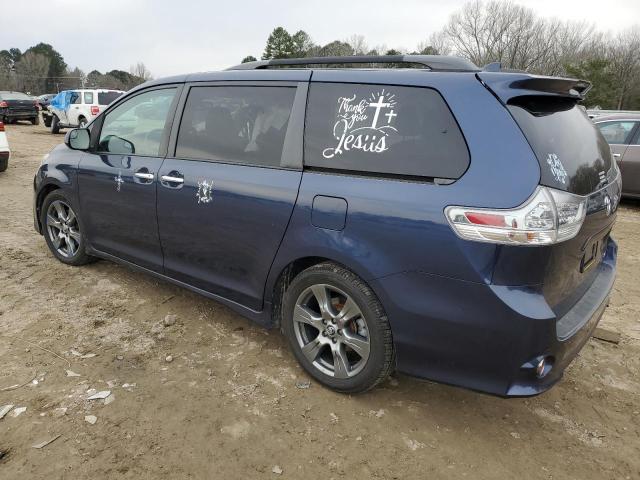 Photo 2 from auction – 2018 TOYOTA SIENNA SE with VIN 5TDXZ3DC6JS928095
