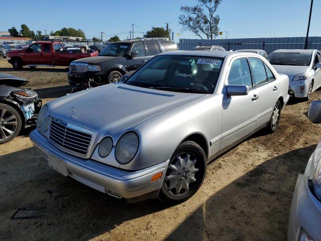 Photo 1 from auction – 1999 MERCEDES-BENZ E 320 with VIN WDBJF65H2XA926374