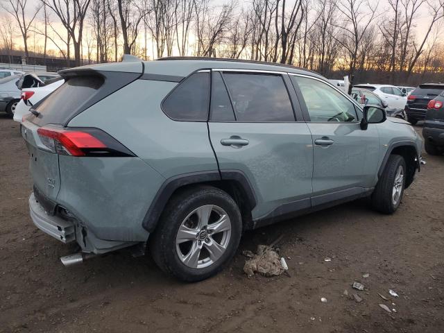 Photo 3 from auction – 2019 TOYOTA RAV4 XLE with VIN JTMP1RFV5KD021201