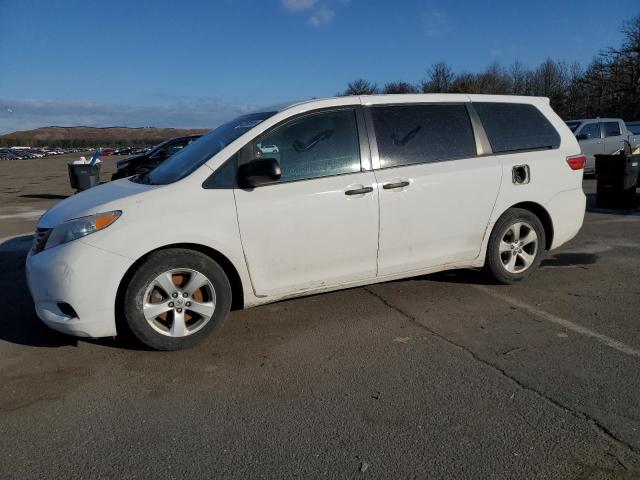 TOYOTA SIENNA 2015 with VIN 5TDZK3DCXFS663301 - Photo from auction