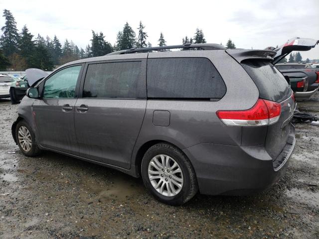 Photo 2 from auction – 2011 TOYOTA SIENNA XLE with VIN 5TDYK3DC1BS139671