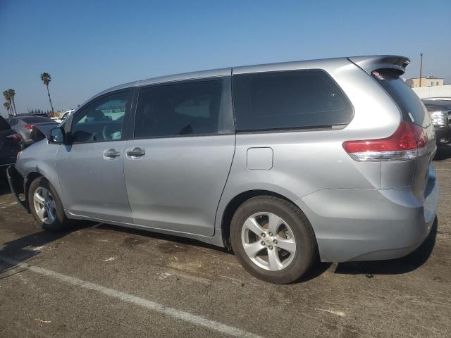 Photo 2 from auction – 2011 TOYOTA SIENNA with VIN 5TDZK3DC5BS105110