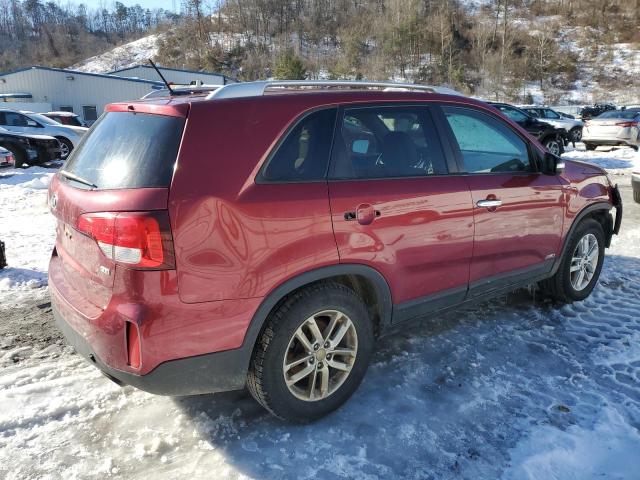 Photo 3 from auction – 2015 KIA SORENTO LX with VIN 5XYKTCA69FG561028